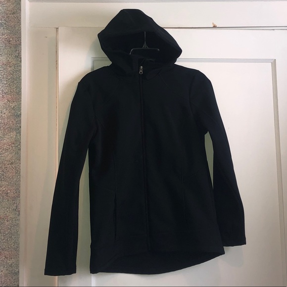 women’s light weight, water resistant, outerwear - Picture 2 of 4